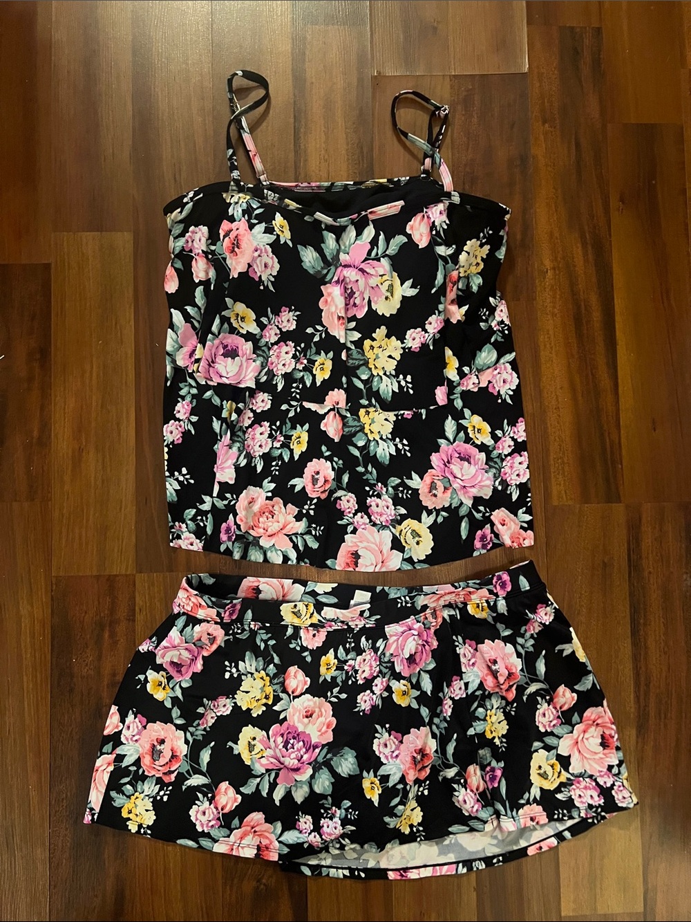 American Beach Floral Two-Piece Cami and Skirt Swim Suit Set Size XL